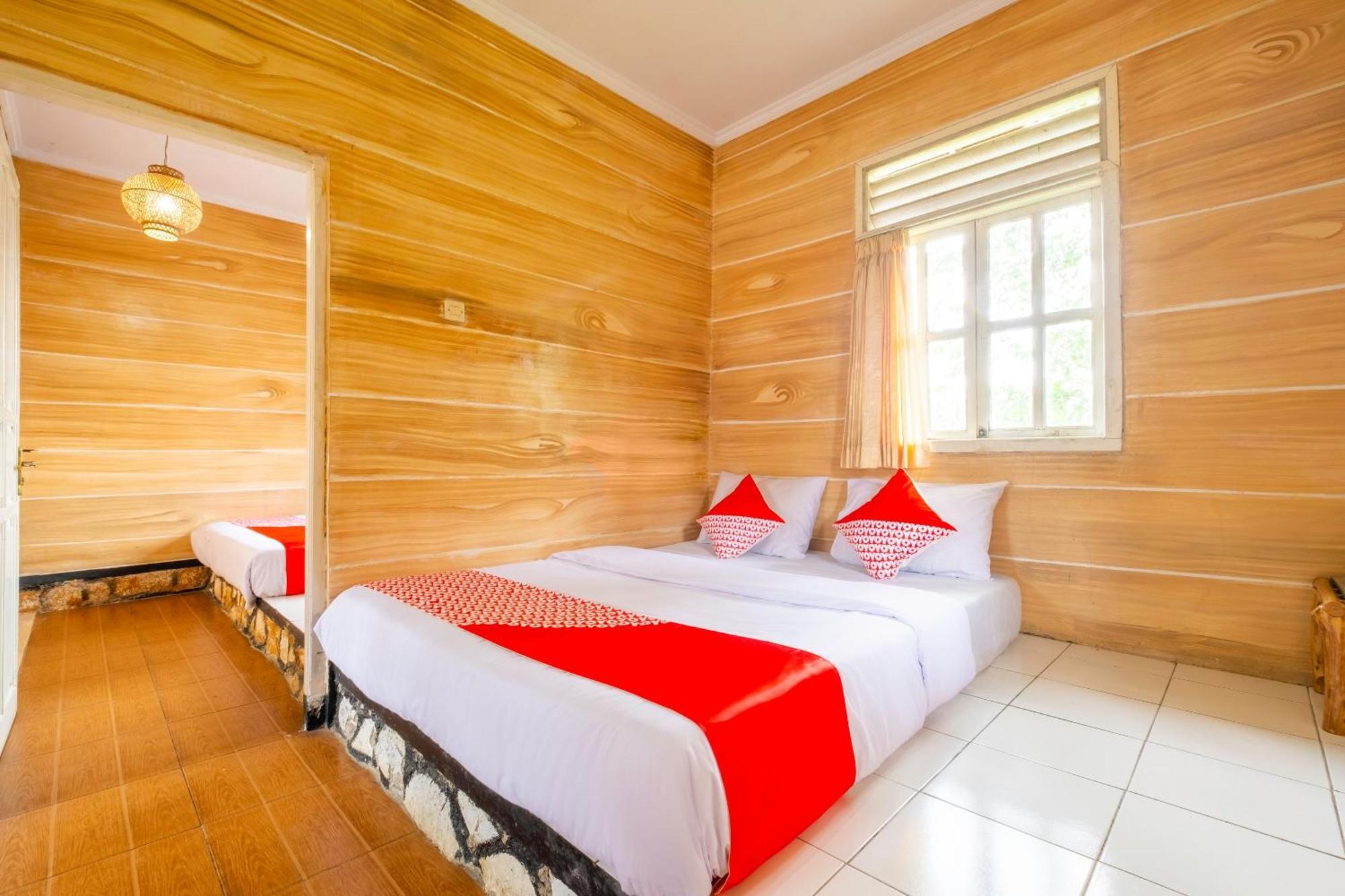 Oyo 2278 Cikidang Hunting Resort Sukabumi Luaran gambar